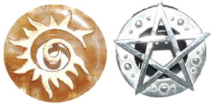 Pentagramm und Sonnensymbol